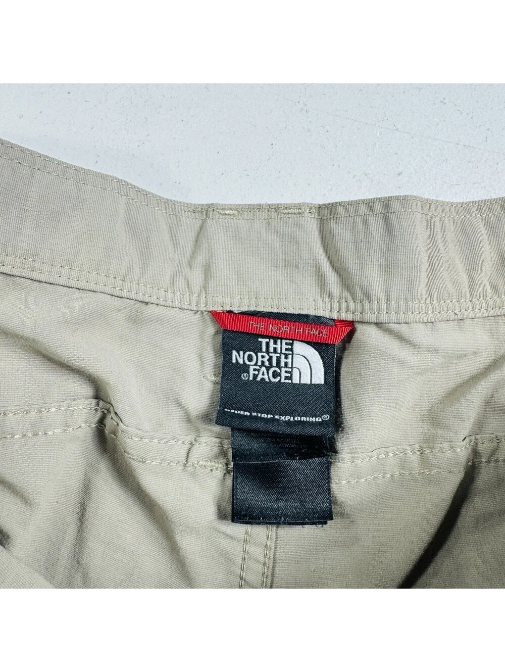 The North Face Cargo Shorts Beige Nylon Men’s Size XL